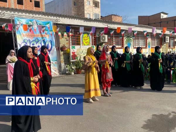 جشن باشکوه انقلاب و ایرانمون