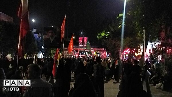 حماسه سازی مردم برای صد و بیست و چهار شب در مسجد جامع شهرستان نیشابور