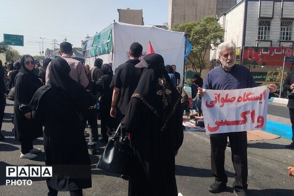 جاماندگان اربعین حسینی در مسیر قبله تهران