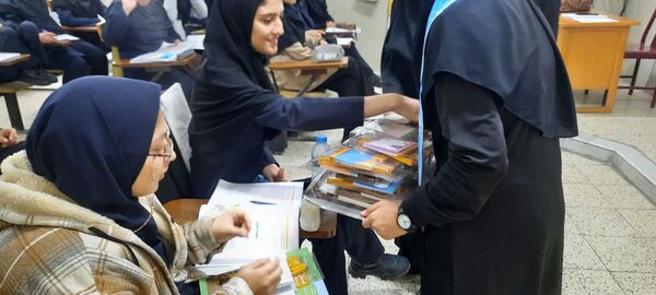 جشن روز دانش آموز در دبیرستان مهشید مصلی نژاد 