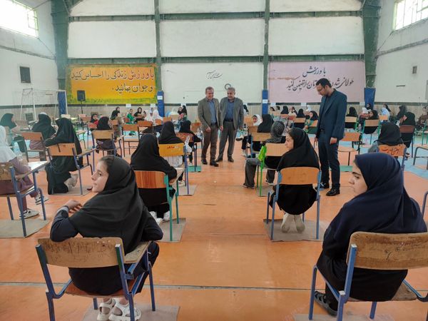 بازدید مدیر آموزش و پرورش سملقان از آزمون های ورودی مدارس تیزهوشان