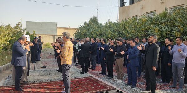 مراسم قرائت زیارت عاشورا در تیتکانلو