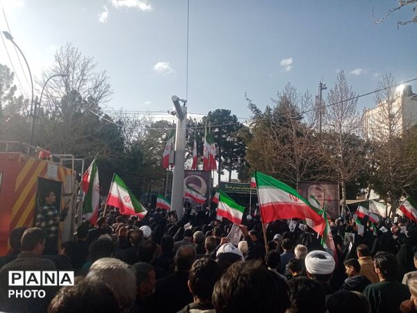 بیعت مردم ولایت مدار کاشمر با سومین رهبر انقلاب اسلامی 