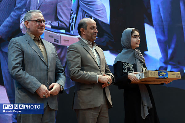 اختتامیه «مسابقه ملی هوش مصنوعی دانش‌آموزی» 