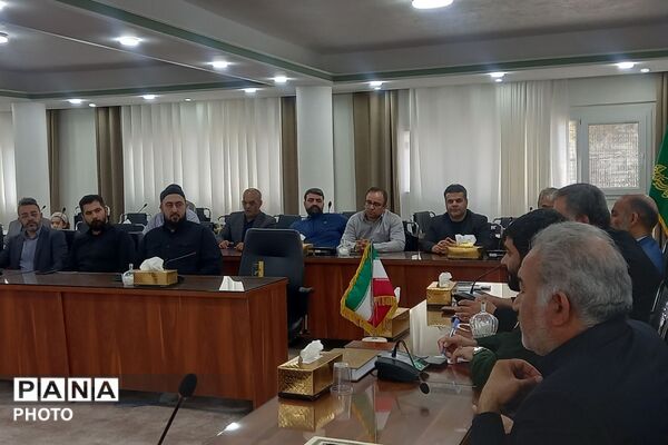 جلسه هم اندیشی با مدیران مدارس چهاردانگه