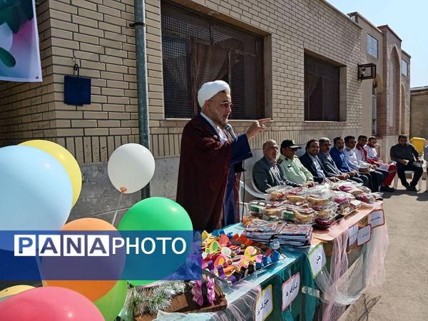 حضور مسئولان شهرستان جعفرآباد قم در دبستان حضرت زینب(س)