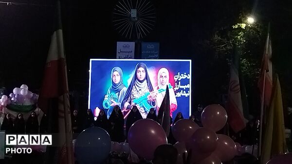 دختران نیشابوری در صف اول تجمعات-۳