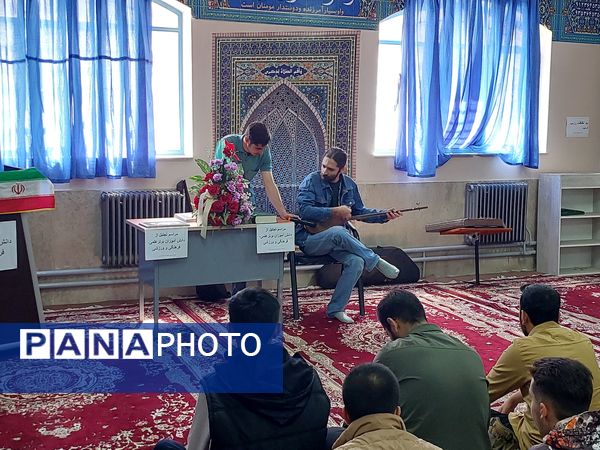 مراسم تجلیل از ستارگان دبیرستان عابدینی خرم ملارد 