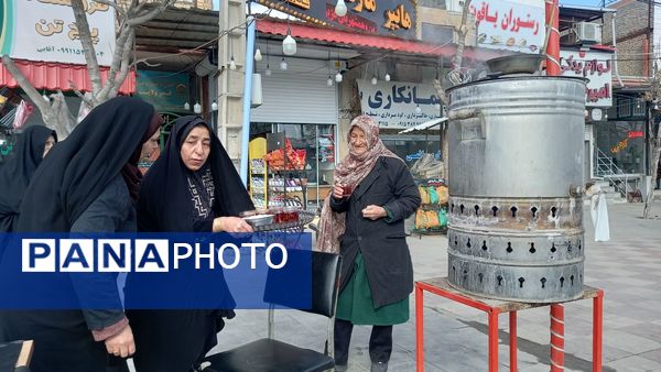 برپایی ایستگاه صلواتی به مناسبت سالگرد شهادت سردار سلیمانی در آشخانه