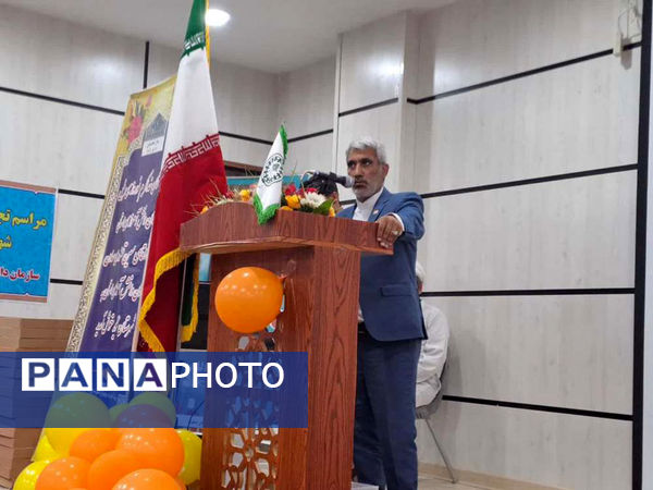  تجلیل از مدیران، مربیان و دانش‌آموزان پیشتاز شهرستان عسلویه