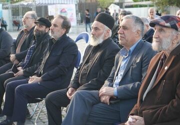 به نام ایران و خاک وطن باید متعهد باشیم