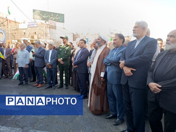راهپیمایی روز دانش‌آموز در شهرستان بم