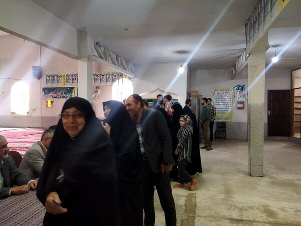 انتخابات چهاردهمین دوره ریاست‌جمهوری در مسجد جامع شهر