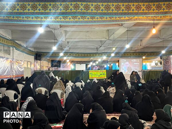 نماز جمعه فارسان؛ تجدید بیعت با ولایت و بصیرت افزایی