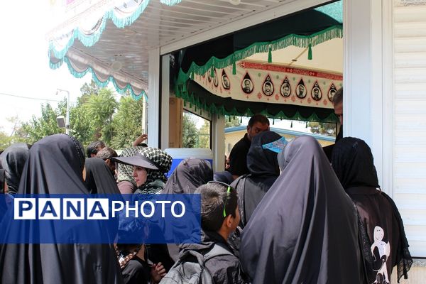 برپایی مراسم جاماندگان اربعین حسینی در امامزاده محمد(ع) کرج