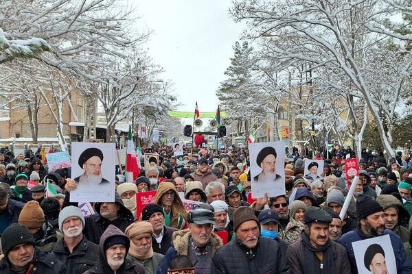 راهپیمایی باشکوه 22 بهمن در شهر فریمان