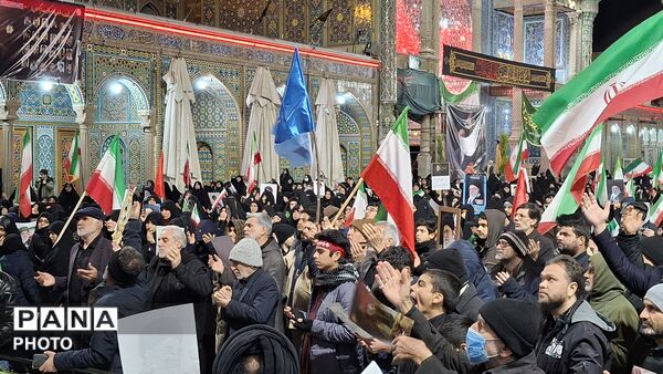 اجتماع بیعت مردم ولایی در میدان جهاد قم
