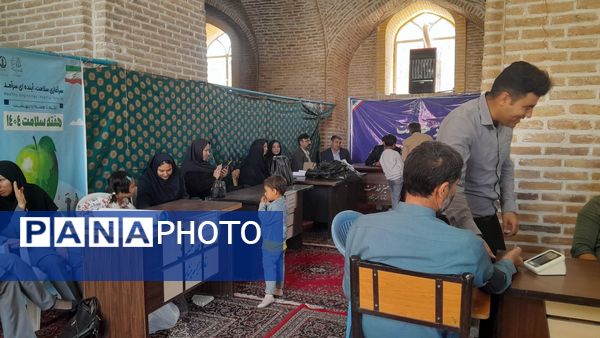 میز خدمت آموزش و پرورش نیشابور در نماز جمعه 