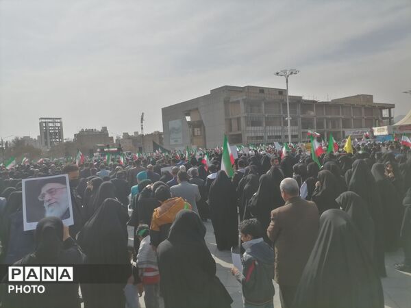 اجتماع بزرگ مردم مشهد در روز شهادت رهبر عظیم الشان انقلاب 