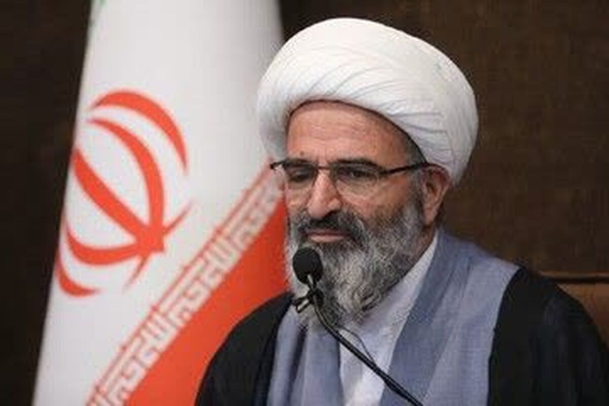 ملت ایران با تکیه بر توان داخلی مسیر استقلال و عزت را ادامه دهد