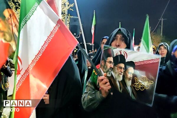 مقاومت در خیابان‌های شهر بار ادامه دارد