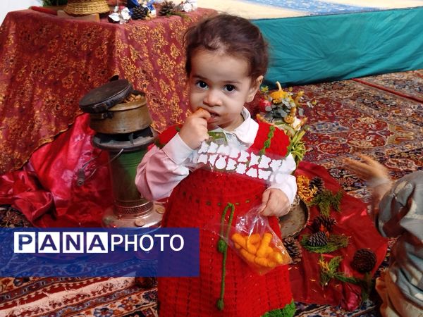 جشن بزرگ یلدا با عطر مادرانه در مجمع انصارالحسین