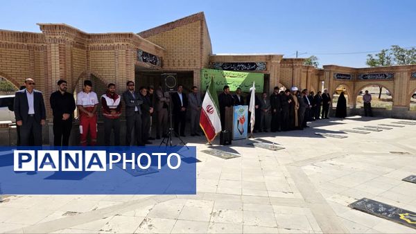 غبارروبی گلزار شهدای شهرستان فاروج 