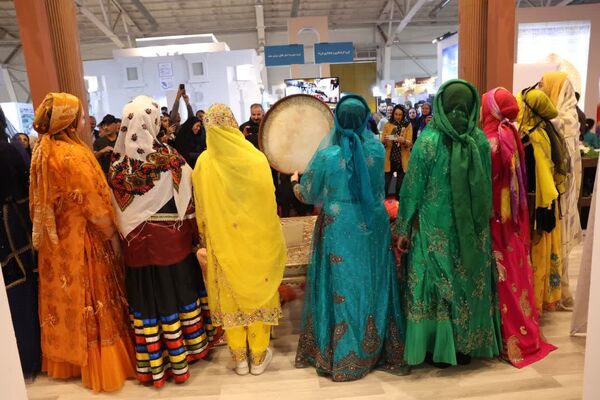 غرفه استان فارس در آخرین روز از هجدهمین نمایشگاه بین‌المللی گردشگری و صنایع وابسته تهران