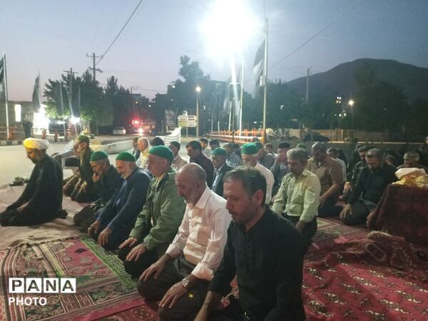 اقامه نماز جماعت همراه با اجتماعات شبانه در حسینیه شهدای شهر بار نیشابور