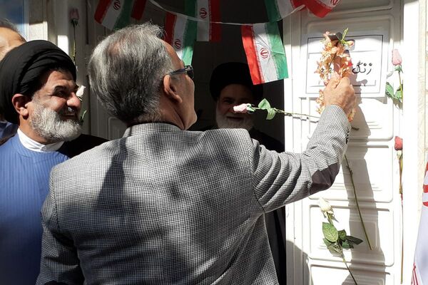 جشن شکفتن غنچه‌ ها، در دبستان مهرتابان بهارستان دو