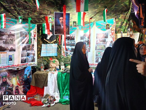 نمایشگاه دست آورد های انقلاب در کاشمر