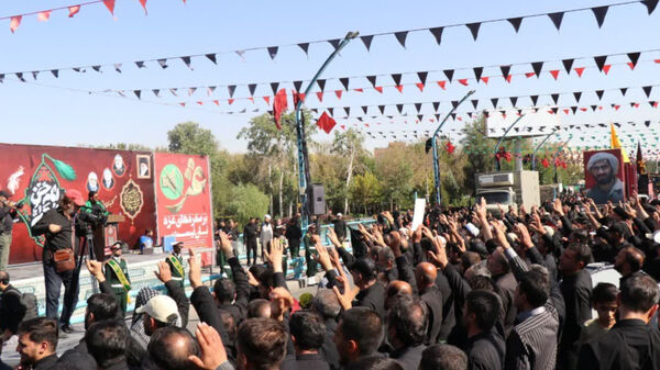 کاروان عشق و وفا از میدان بزرگمهر تا گلستان شهدا