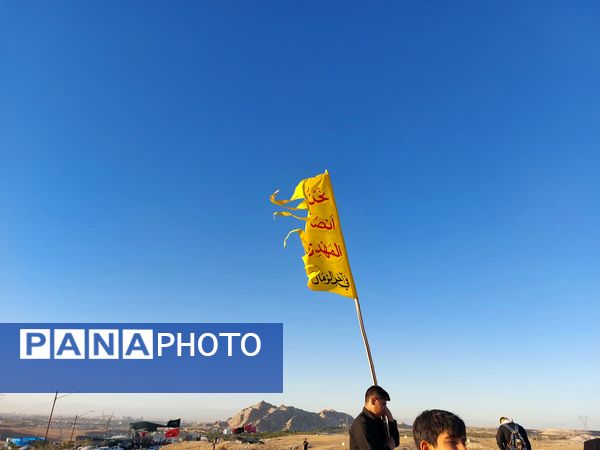 مراسم استقبال از کاروان زائرین پیاده دانش‌آموزی در مشهد