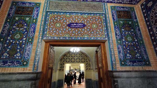 مشهد، غرق نور علوی در شب ولادت امیر مؤمنان (ع)