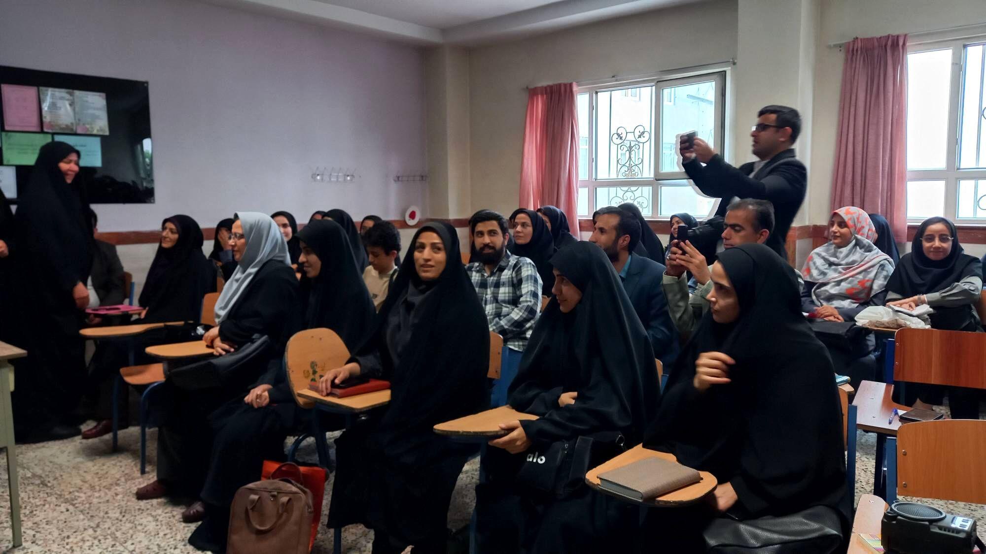 دوره توانمندسازی ویژه دبیران دوره اول و دوم متوسطه و هنرآموزان شهرستانهای استان تهران 