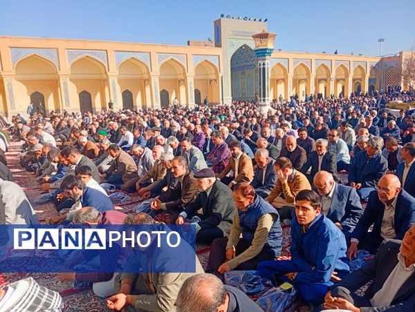 نماز عید فطر ۱۰ هزار نفری در کاشمر 