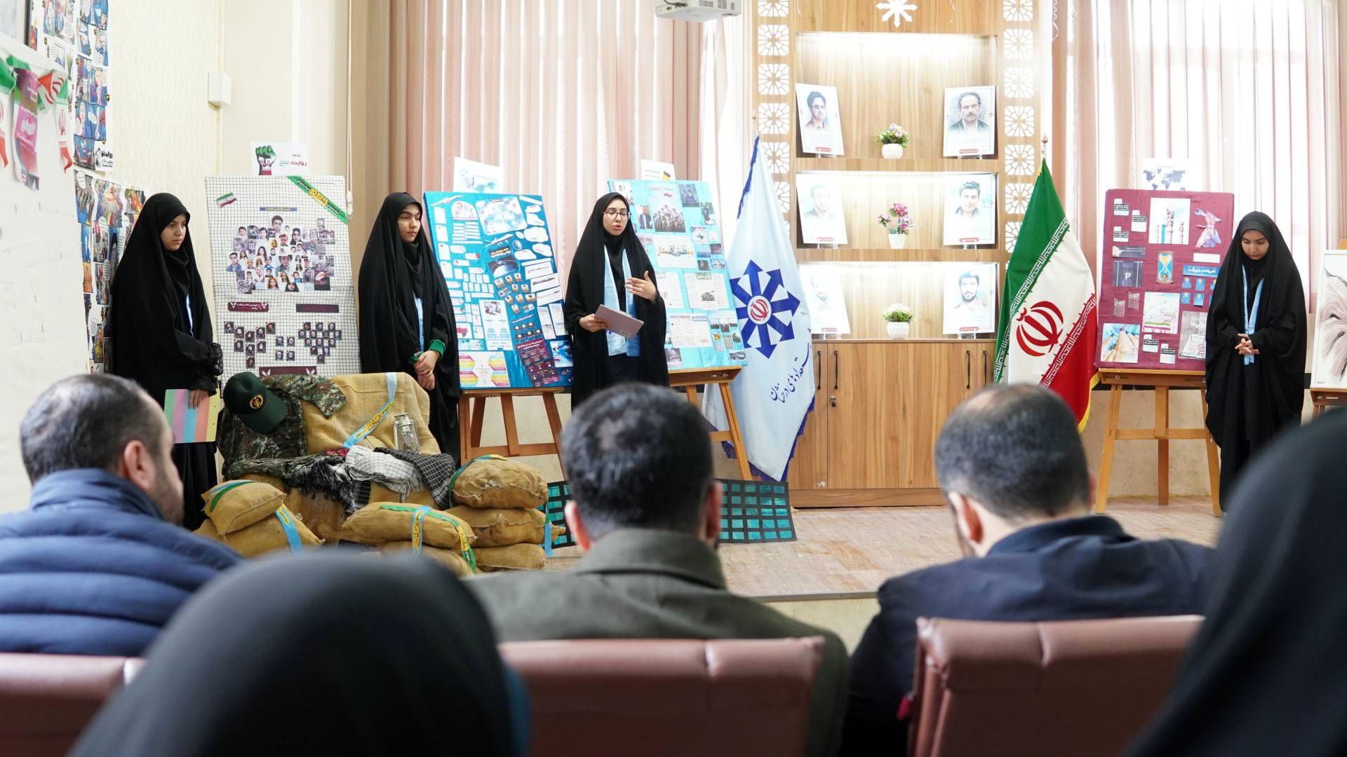 نمایشگاه مدرسه انقلاب، میدان نقش‌آفرینی نسل امین انقلاب است