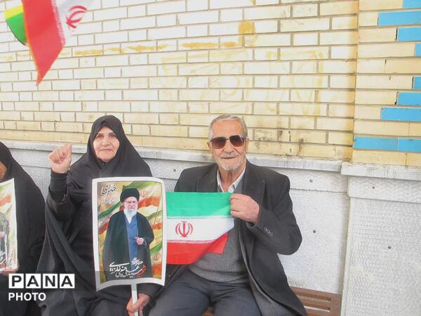 دسته عزاداری اربعین شهادت رهبر معظم انقلاب و دانش‌آموزان شهید میناب در شهرکیان
