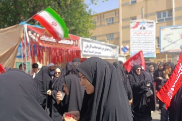 جاماندگان اربعین در اسدآباد، هم‌قدم با زائران کربلا
