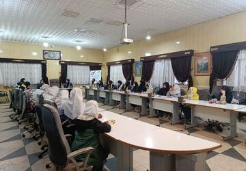 برگزاری کارگاه آموزشی خبرگزاری پانا در دورود و تجلیل از دانش‌آموزان فعال رسانه‌ای