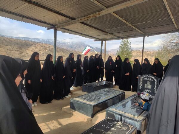 قاب‌های ماندگار در کنار شهید منطقه میانکوه