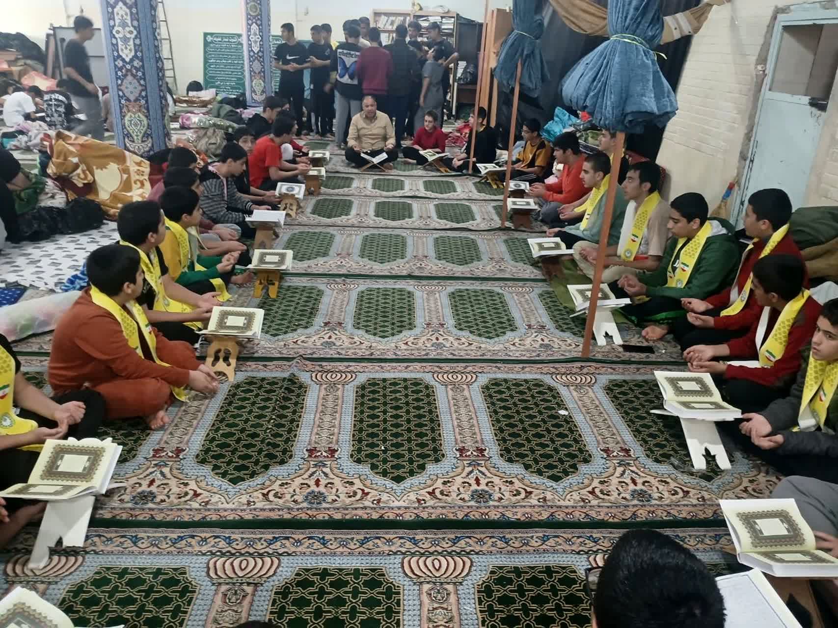 حضور پرشور دانش‌آموزان پیشتاز یاسوج در اعتکاف