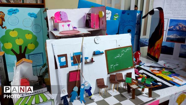 نمایشگاه جابربن‌ حیان در دبستان دخترانه فرهنگیان ۲ 