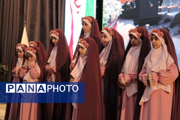 جشن باشکوه هه فجر در سالن نژاد فلاح کرج