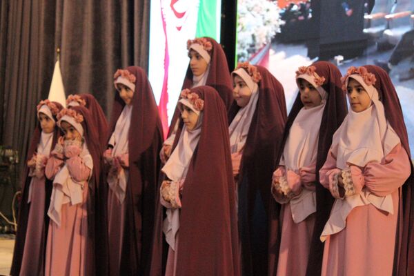 جشن باشکوه هه فجر در سالن نژاد فلاح کرج