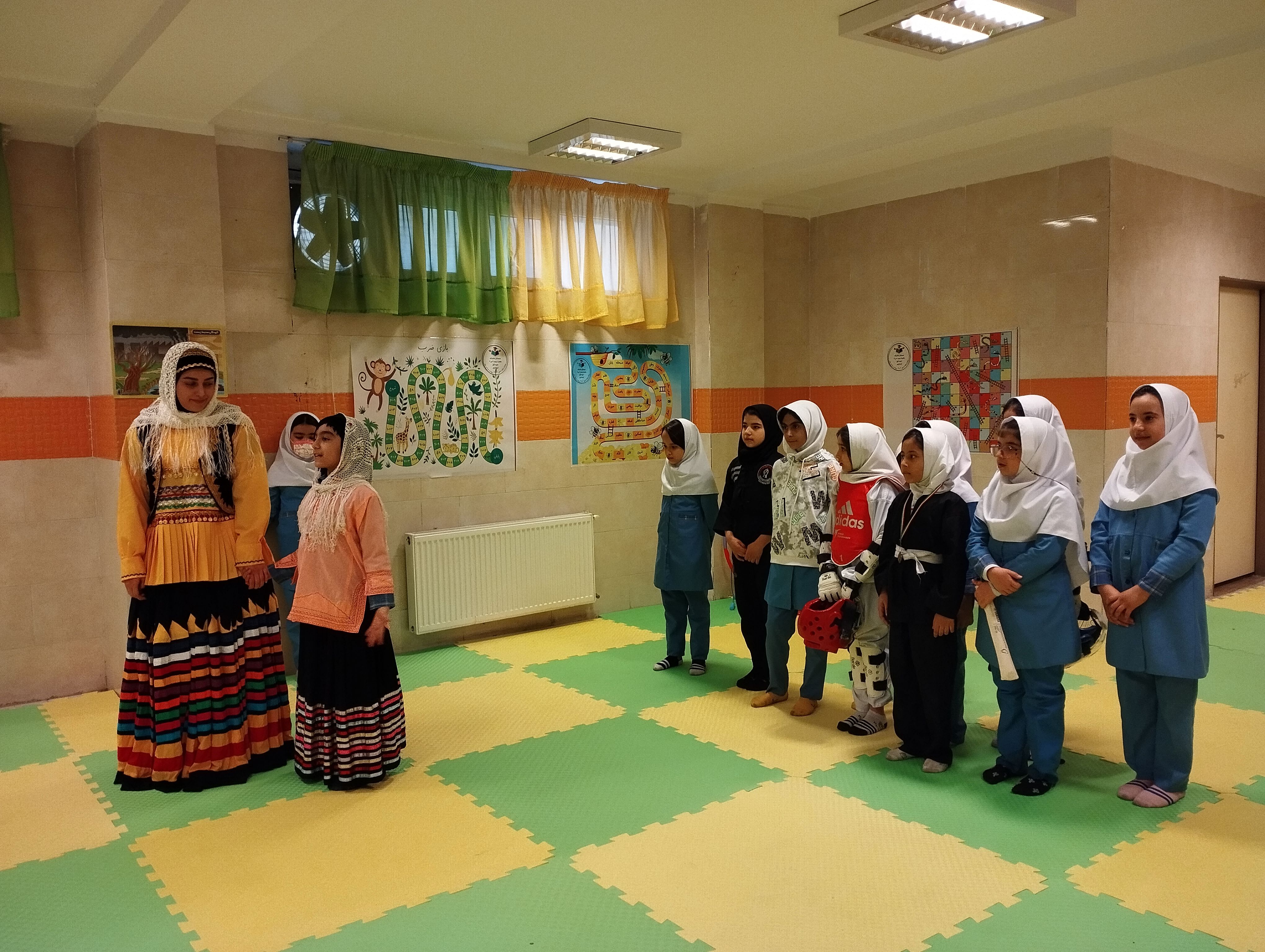 افتتاح اتاق بازی و یادگیری در دبستان دخترانه حضرت زینب ۱ (س) شهرستان ملارد