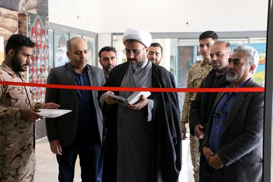 افتتاح نمایشگاه عکس‌های برگزیده جشنواره سراسری «نماز و نیایش» در قم