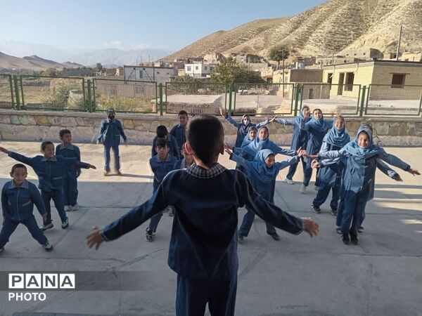 المپیاد ورزشی درون مدرسه ای آموزشگاه آیت الله نوری روستای مرزی سنگدیوار 