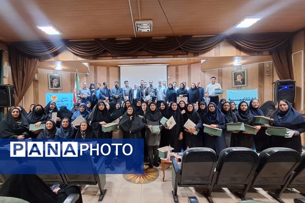 تجلیل از مقام‌آوران جشنواره تجارب برتر تربیتی 