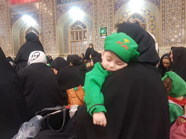 برگزاری بزرگترین اجتماع شیرخوارگان حسینی در حرم مطهر رضوی